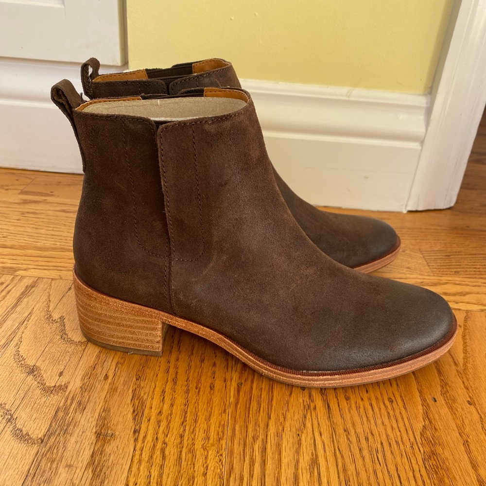 Kork-ease boots, gorgeous, never worn, new with tags